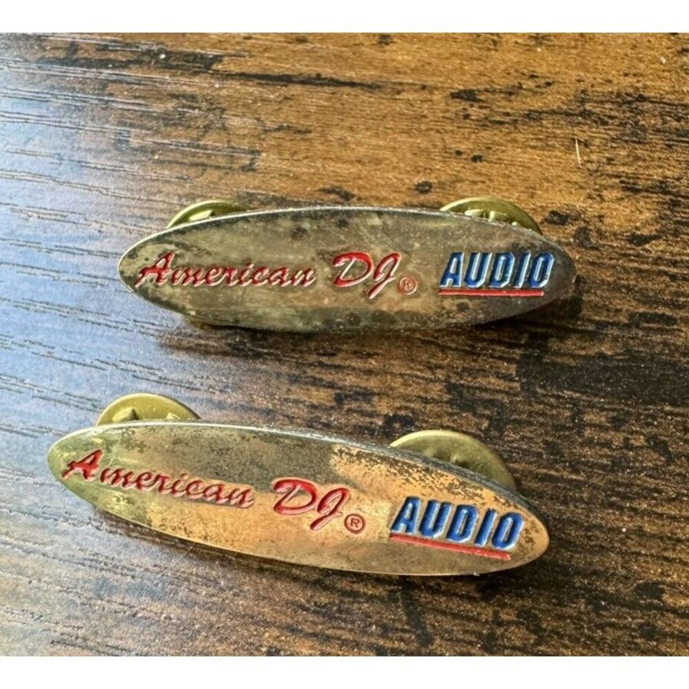 AMERICAN AUDIO HAT LAPEL PIN PIN BACK USED‎ (Z2633) 2 Pins